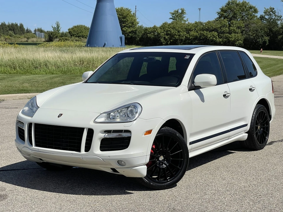 2009 Porsche 955/957 Cayenne GTS - Image 2 of 31