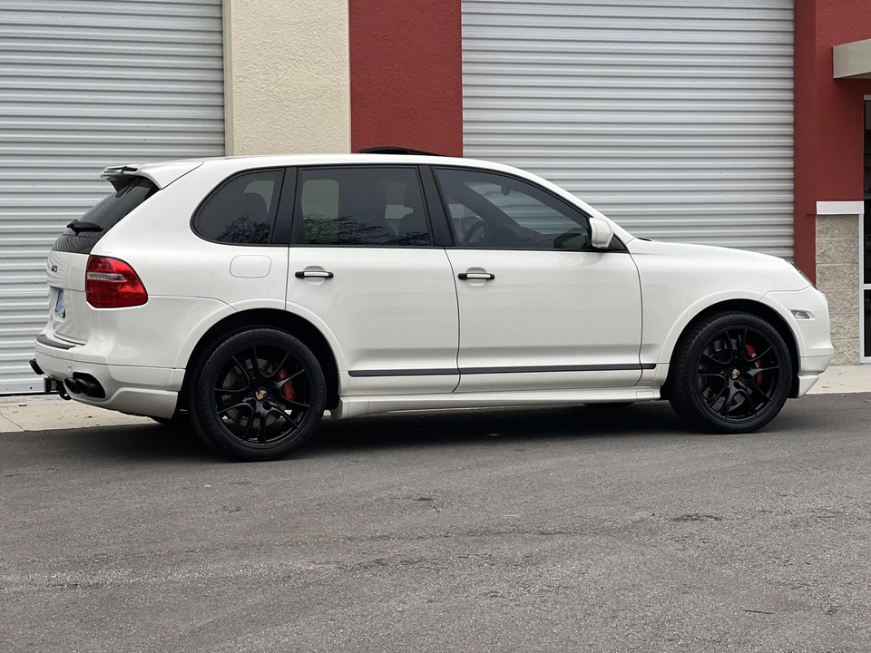 2009 Porsche 955/957 Cayenne GTS - Image 30 of 31