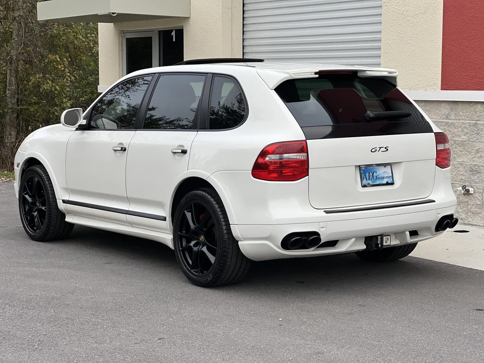 2009 Porsche 955/957 Cayenne GTS - Image 15 of 31