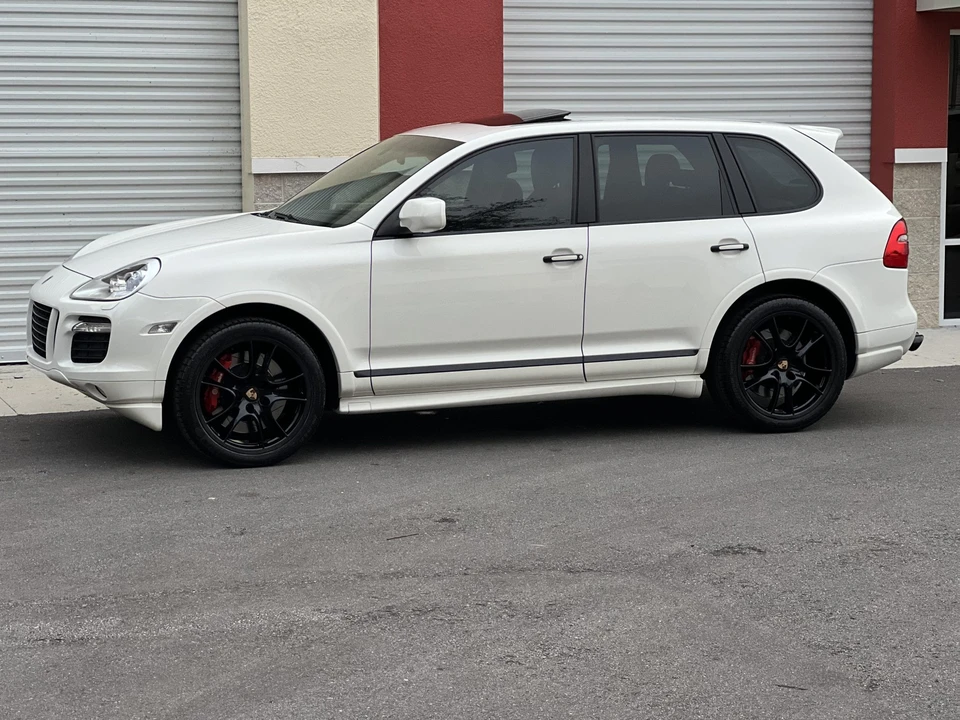 2009 Porsche 955/957 Cayenne GTS - Image 7 of 31
