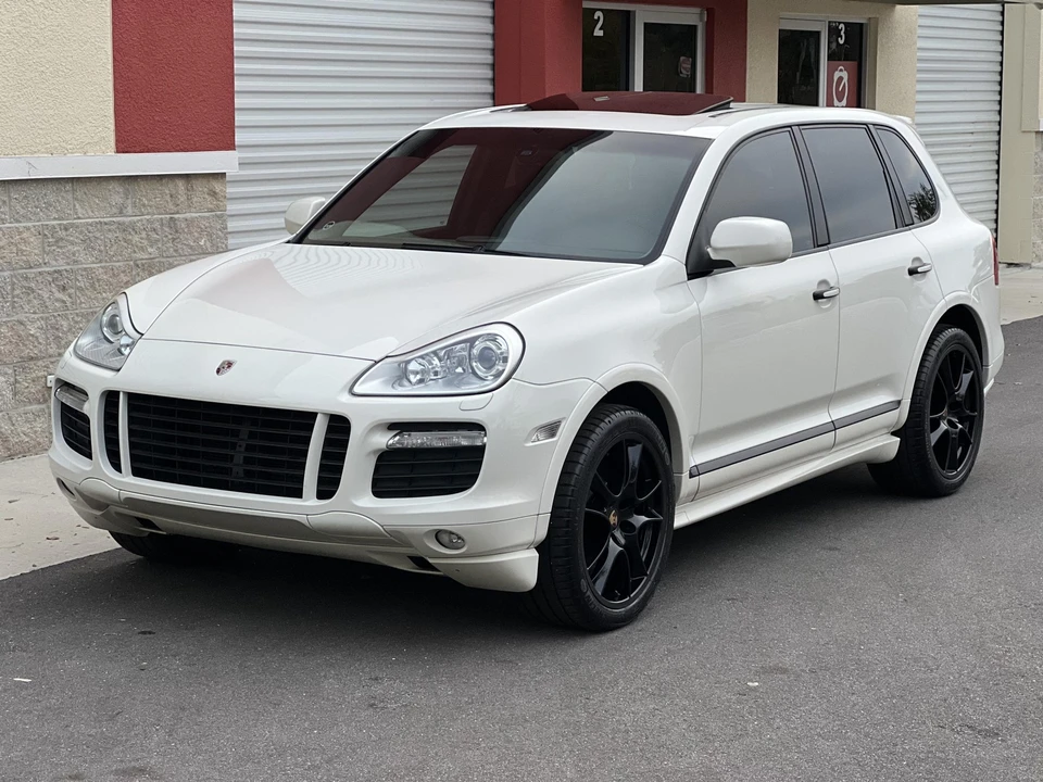 2009 Porsche 955/957 Cayenne GTS - Image 2 of 31