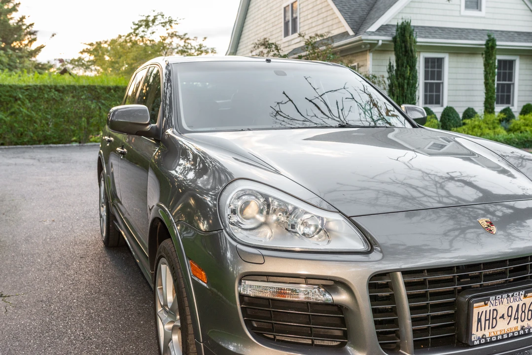 2009 Porsche 955/957 Cayenne GTS - Image 13 of 31