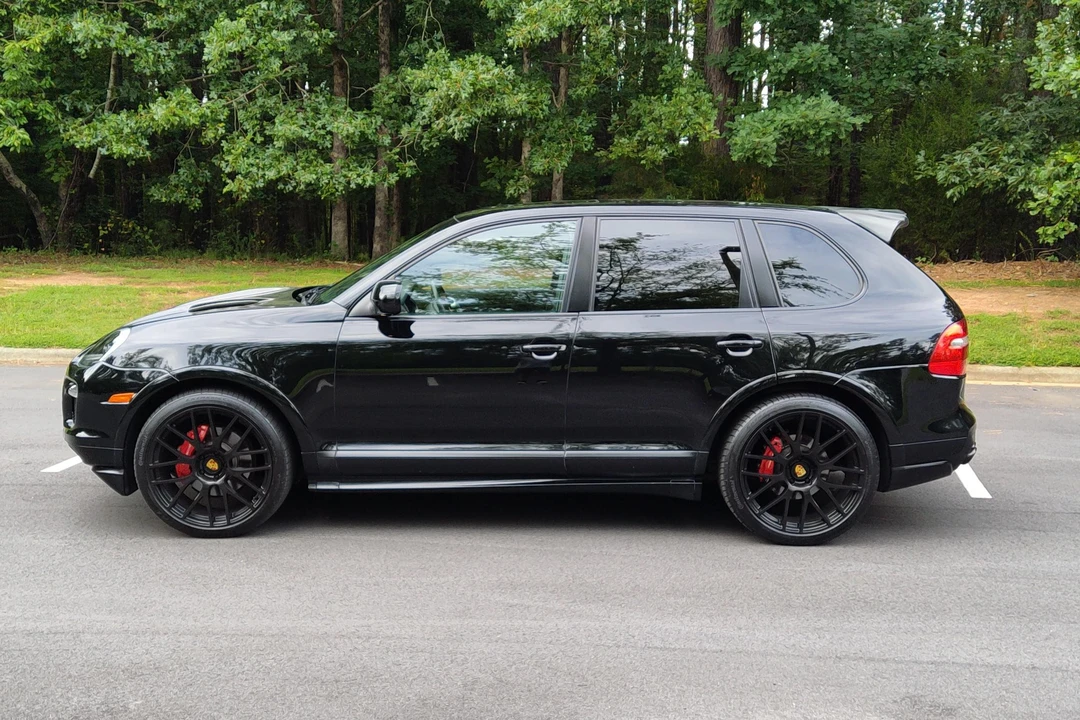 2009 Porsche 955/957 Cayenne GTS - Image 13 of 31