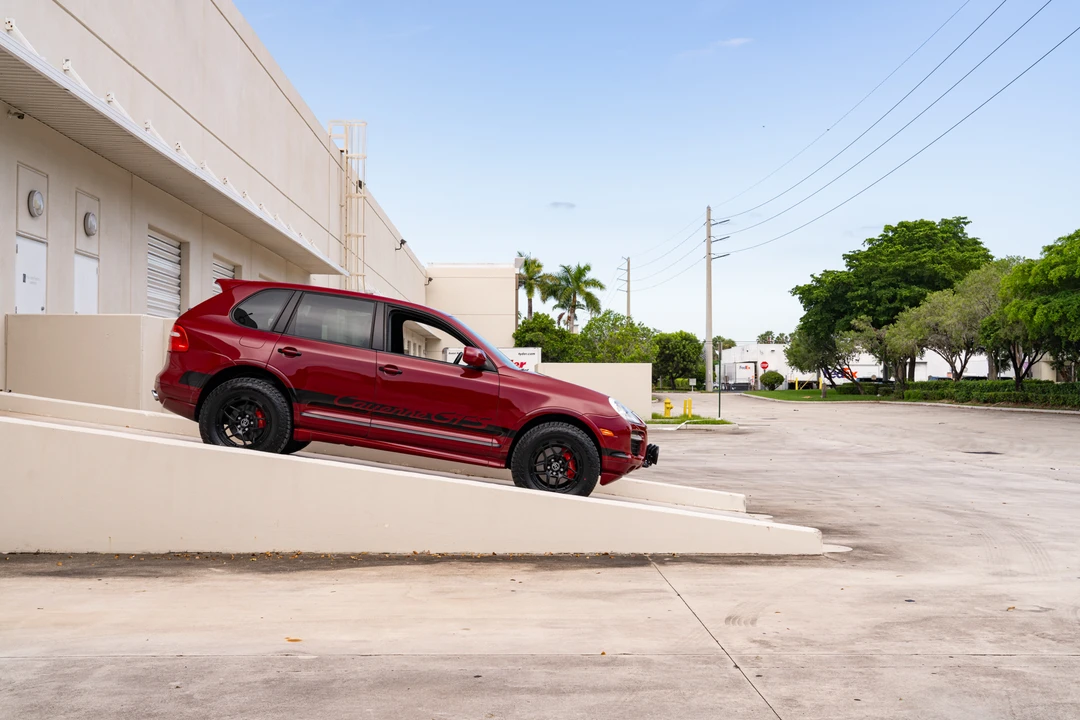 2009 Porsche 955/957 Cayenne GTS - Image 24 of 31
