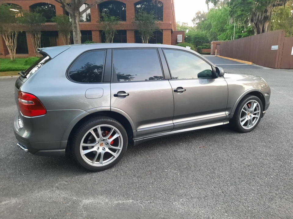 2009 Porsche 955/957 Cayenne GTS - Image 18 of 31