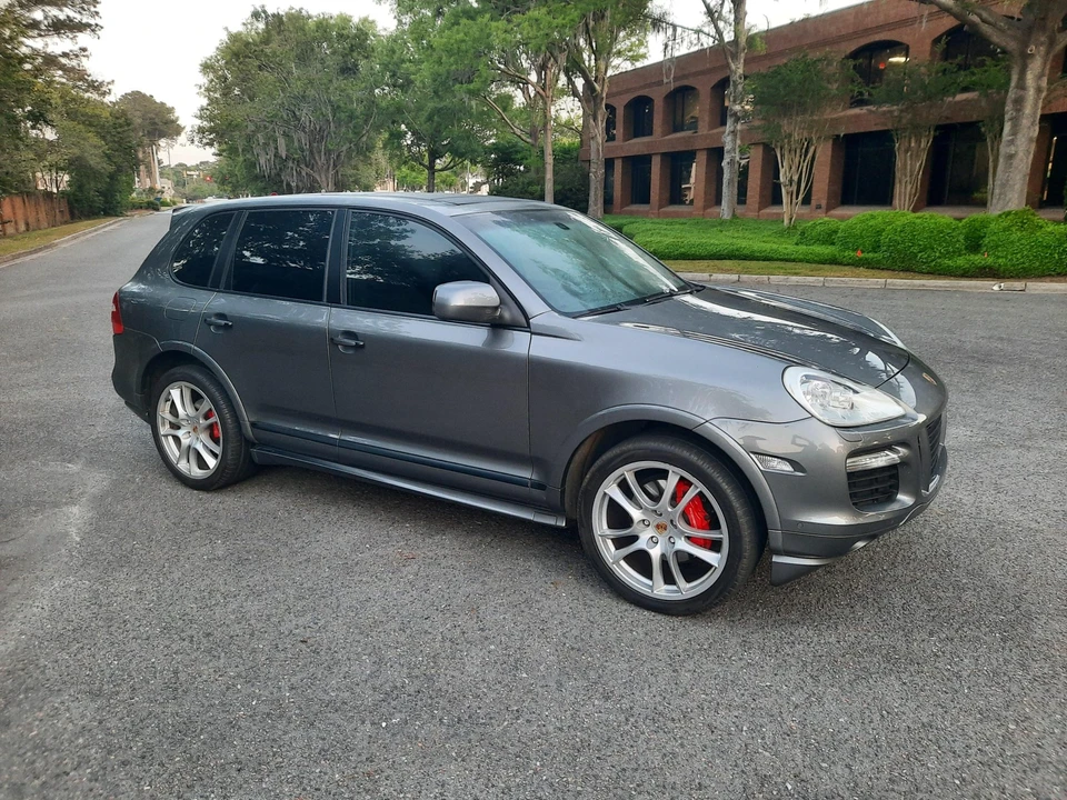 2009 Porsche 955/957 Cayenne GTS - Image 11 of 31