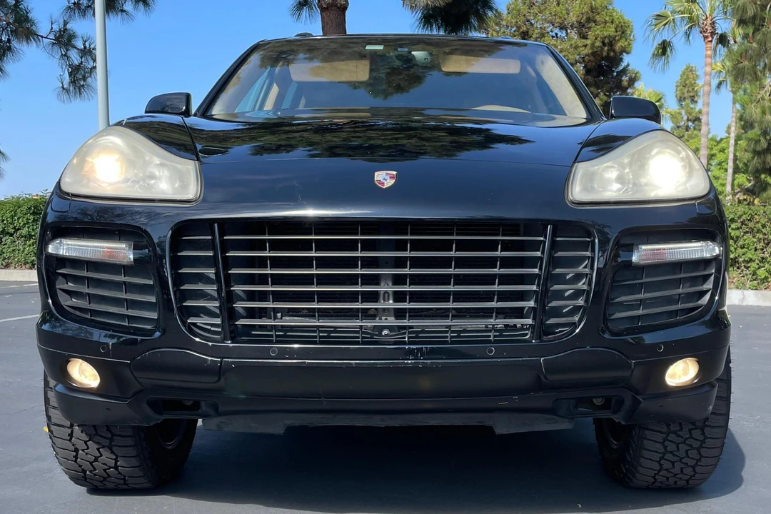 2009 Porsche 955/957 Cayenne GTS - Image 2 of 31
