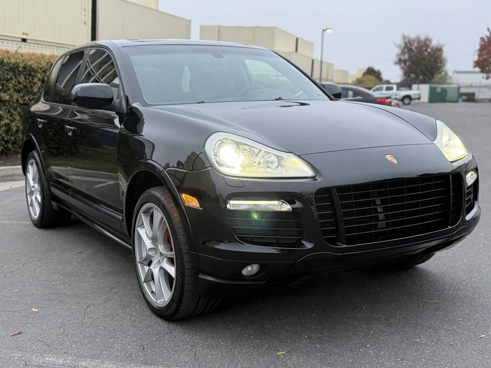 2009 Porsche 955/957 Cayenne GTS - Image 10 of 31