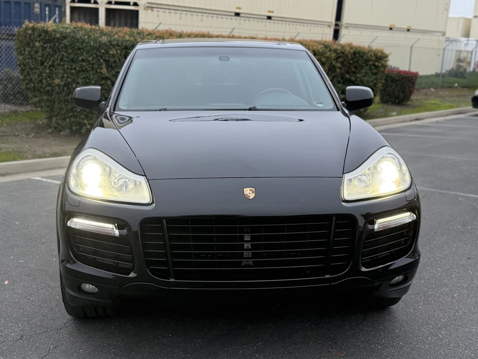 2009 Porsche 955/957 Cayenne GTS - Image 11 of 31