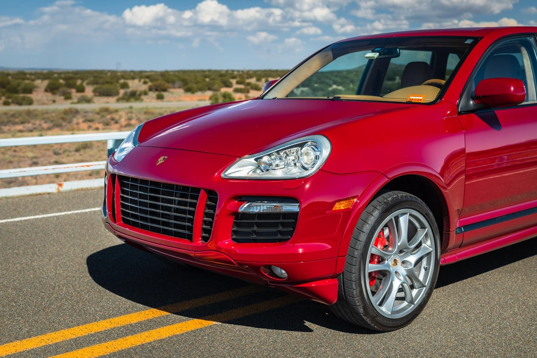 2009 Porsche 955/957 Cayenne GTS - Image 16 of 31