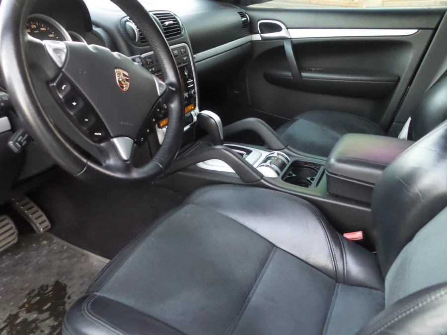 2009 Porsche 955/957 Cayenne GTS - Image 13 of 22
