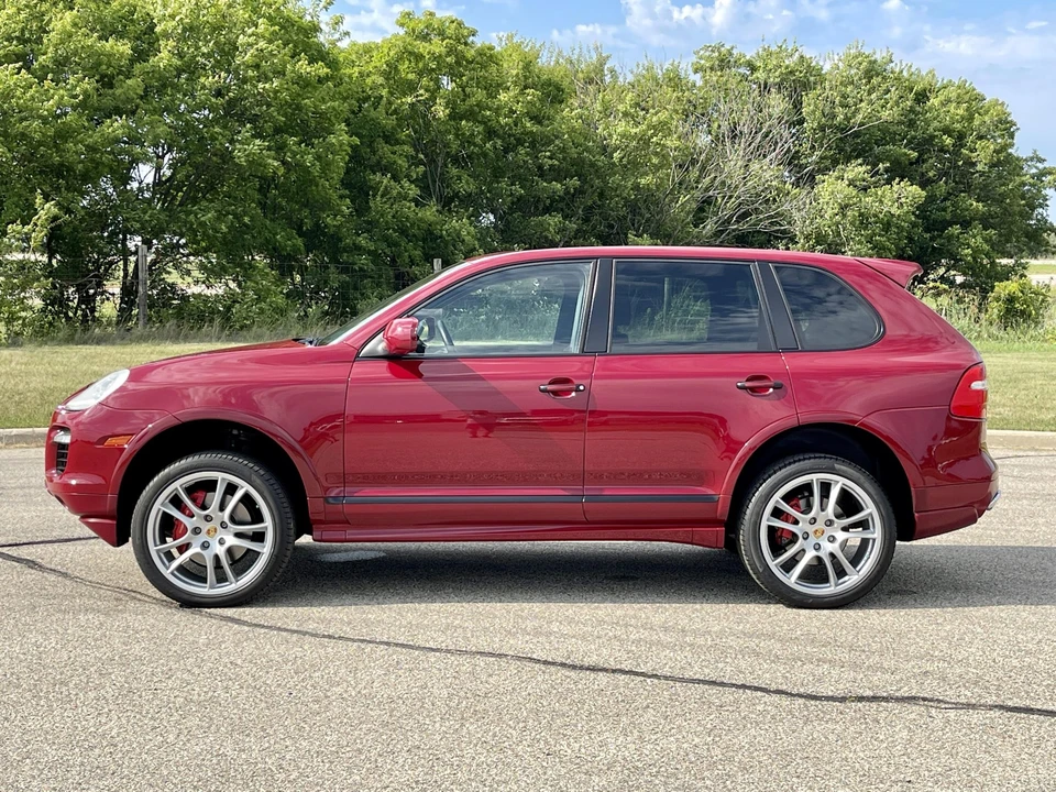 2009 Porsche 955/957 Cayenne GTS - Image 12 of 31