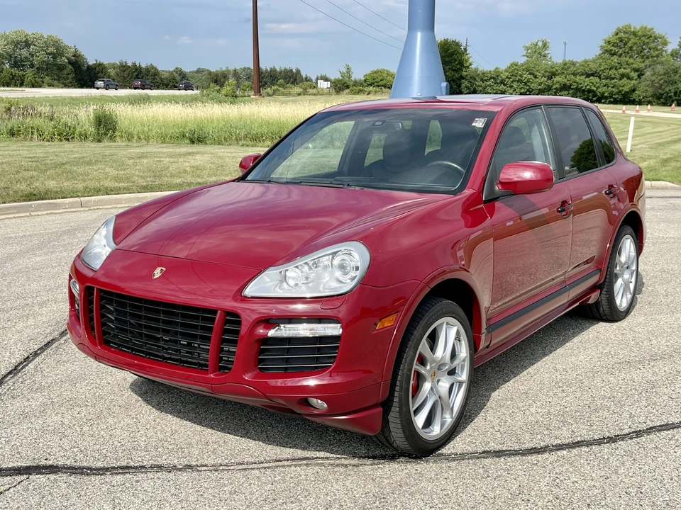 2009 Porsche 955/957 Cayenne GTS - Image 2 of 31