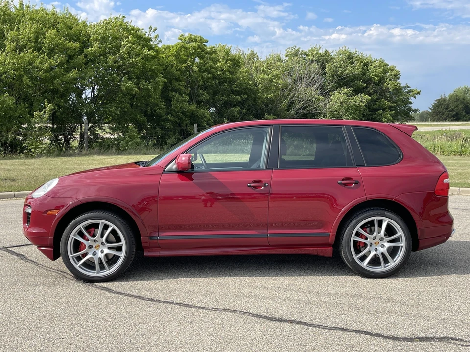 2009 Porsche 955/957 Cayenne GTS - Image 11 of 31