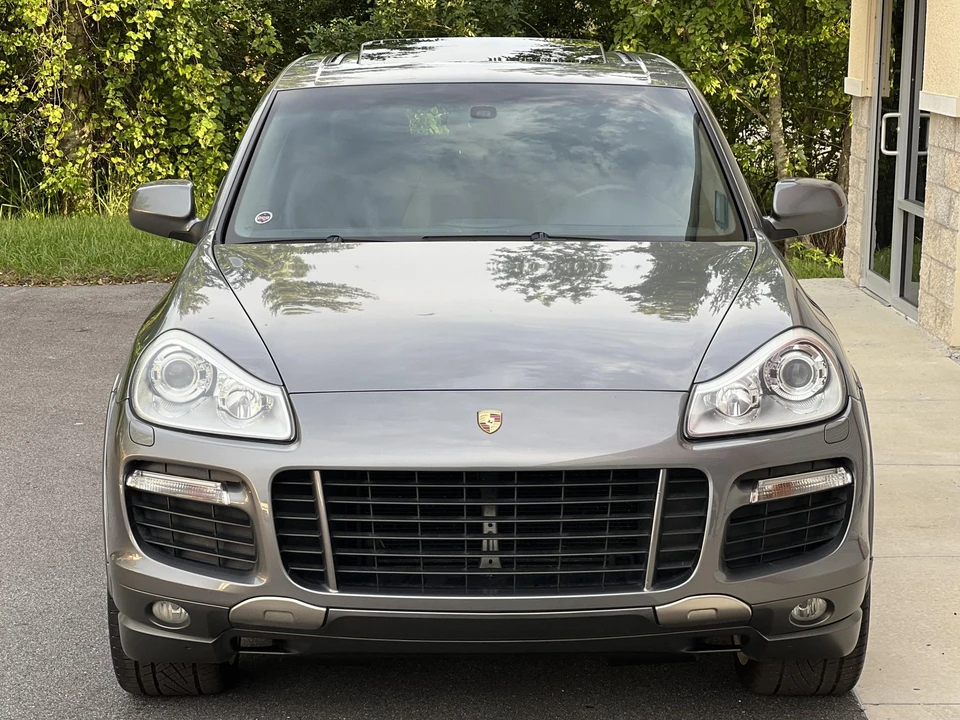 2009 Porsche 955/957 Cayenne GTS - Image 13 of 31