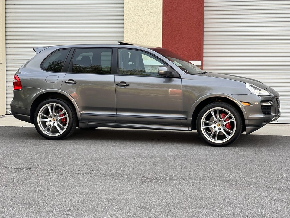 2009 Porsche 955/957 Cayenne GTS - Image 22 of 31