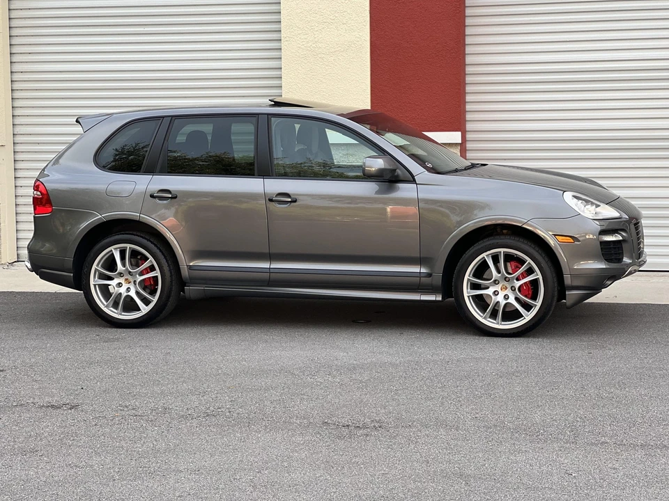 2009 Porsche 955/957 Cayenne GTS - Image 23 of 31