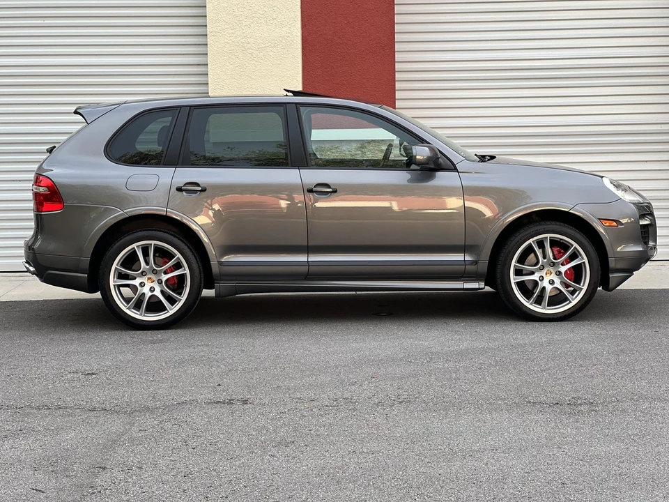 2009 Porsche 955/957 Cayenne GTS - Image 24 of 31