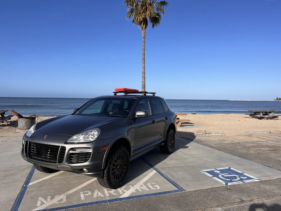 2009 Porsche 955/957 Cayenne GTS - Image 4 of 31