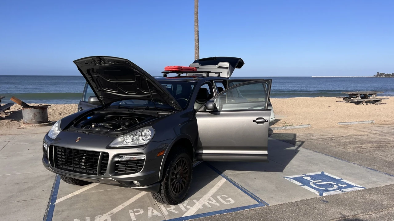 2009 Porsche 955/957 Cayenne GTS - Image 24 of 31