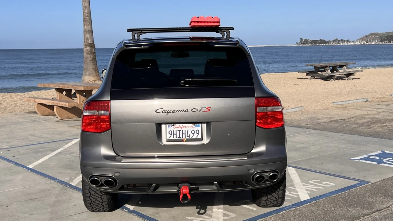 2009 Porsche 955/957 Cayenne GTS - Image 13 of 31