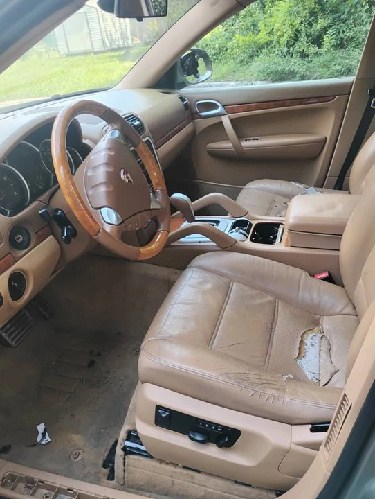 2009 Porsche 955/957 Cayenne - Image 15 of 16