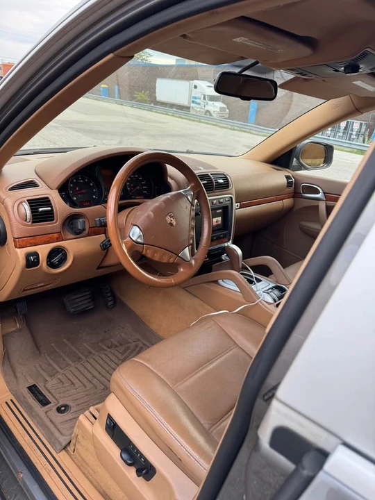 2009 Porsche 955/957 Cayenne - Image 11 of 20