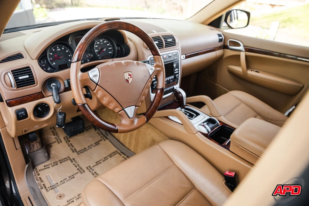2009 Porsche 955/957 Cayenne - Image 2 of 12