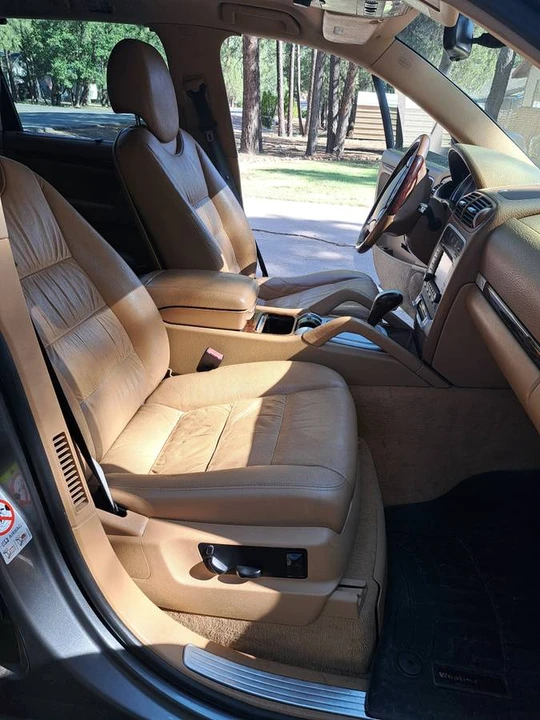 2009 Porsche 955/957 Cayenne S - Image 9 of 10