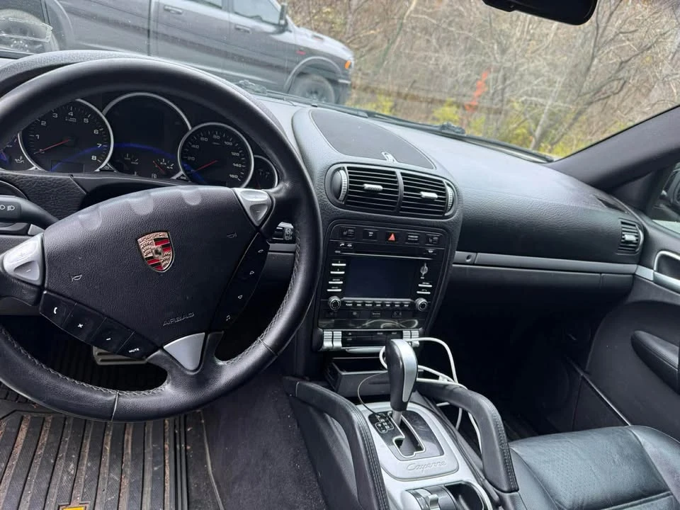 2009 Porsche 955/957 Cayenne S - Image 9 of 12