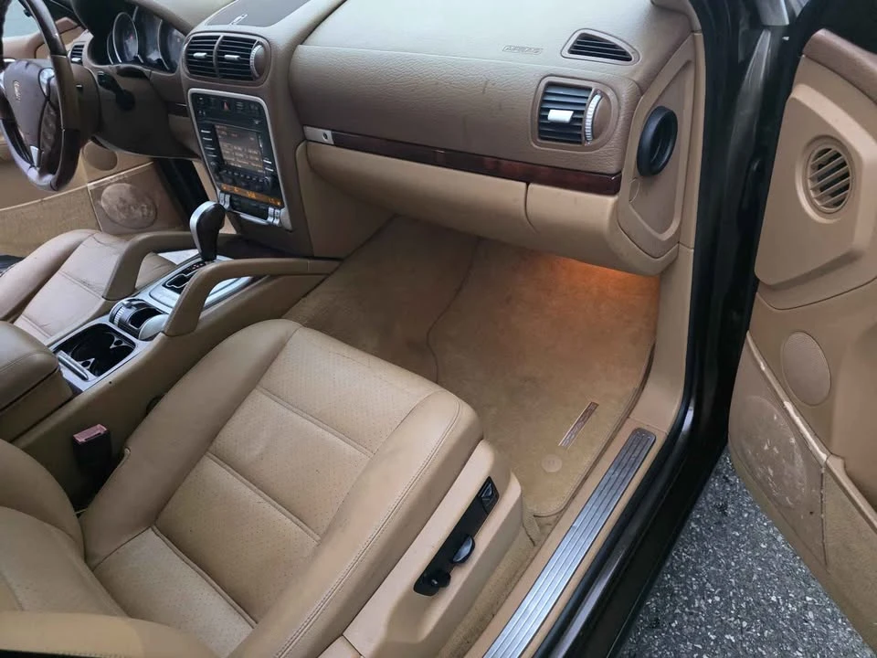 2009 Porsche 955/957 Cayenne S - Image 8 of 12