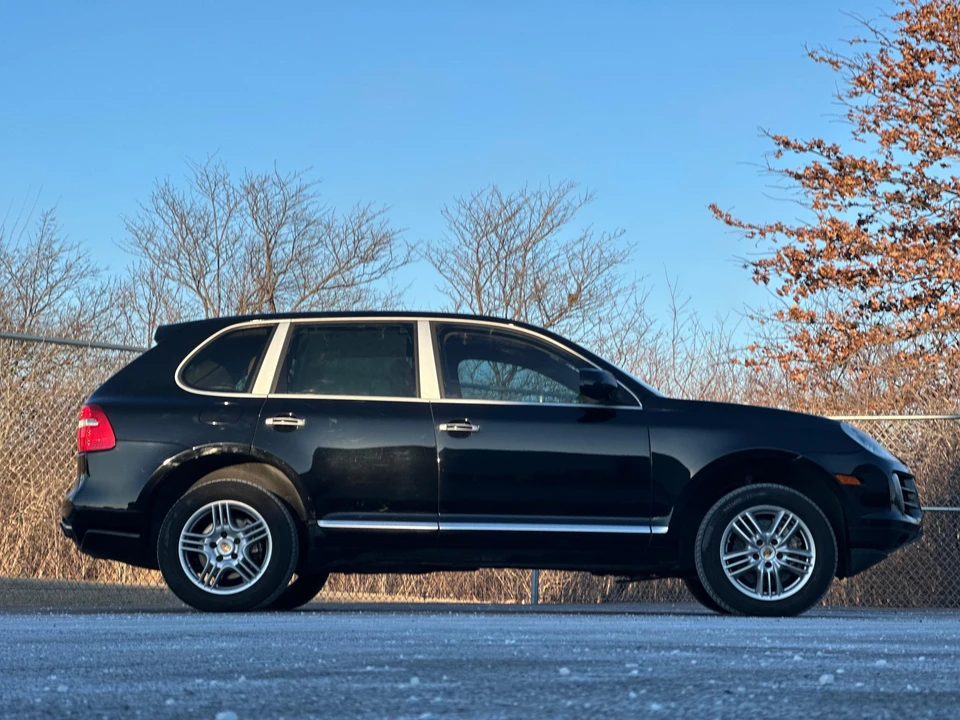 2009 Porsche 955/957 Cayenne S - Image 14 of 31