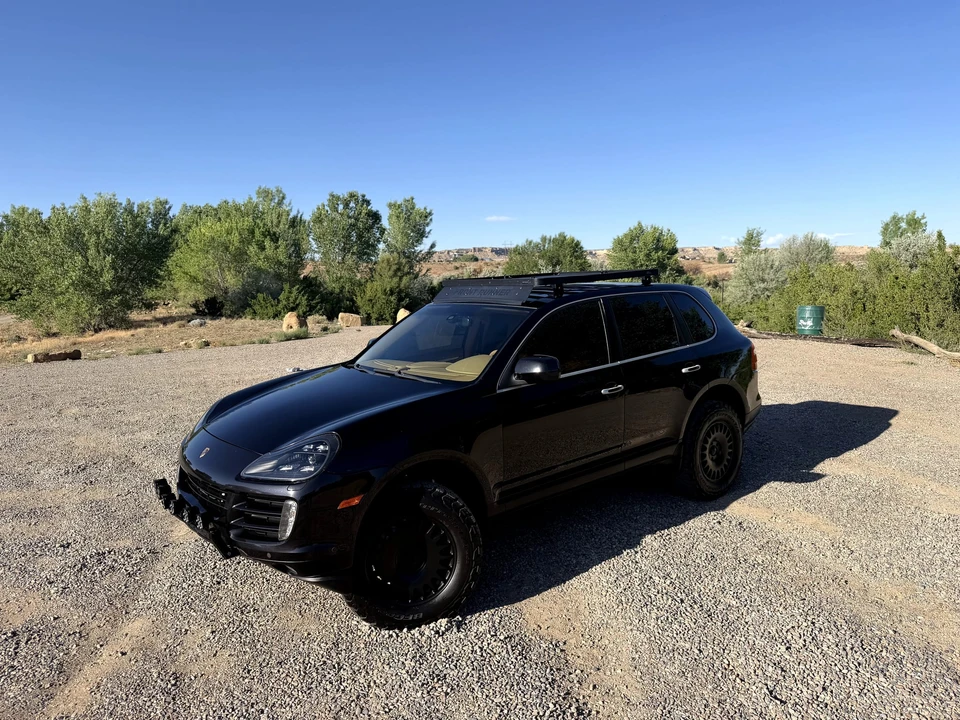 2009 Porsche 955/957 Cayenne S - Image 9 of 31