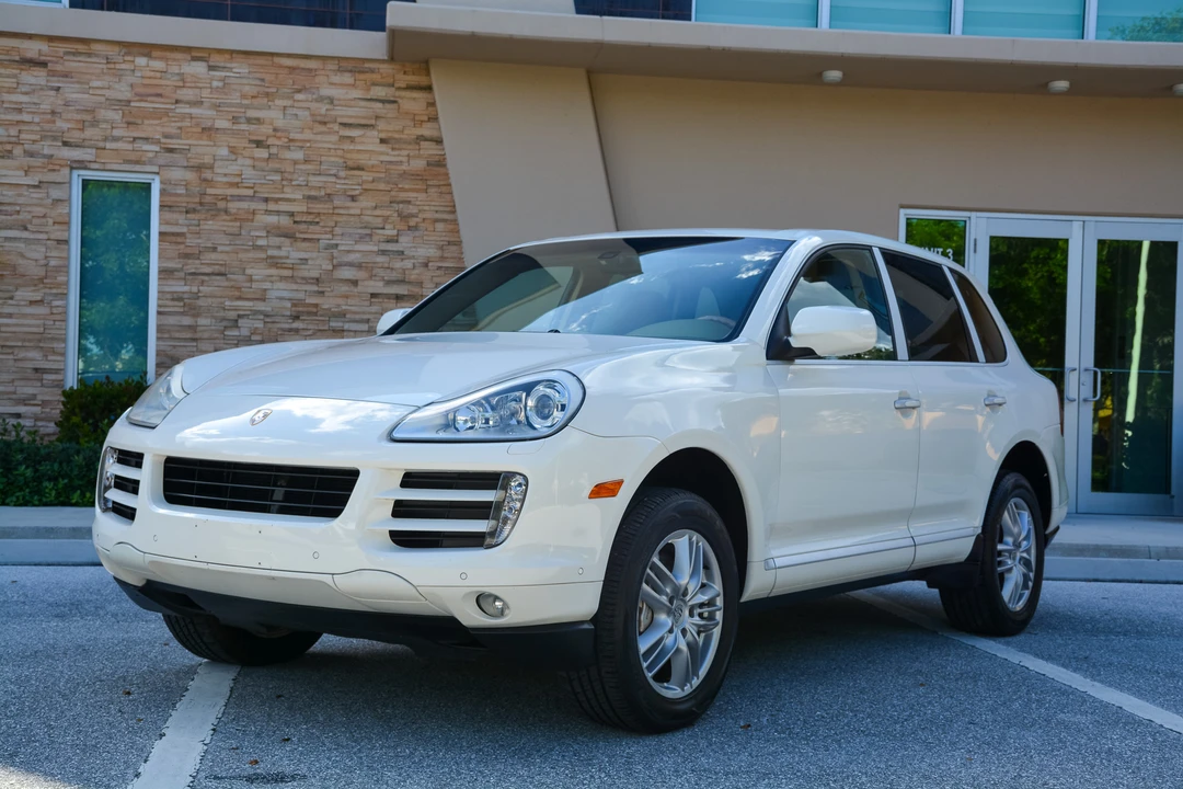 2009 Porsche 955/957 Cayenne S - Image 2 of 31