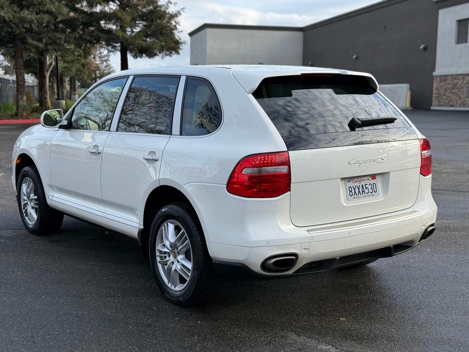 2009 Porsche 955/957 Cayenne S - Image 8 of 31