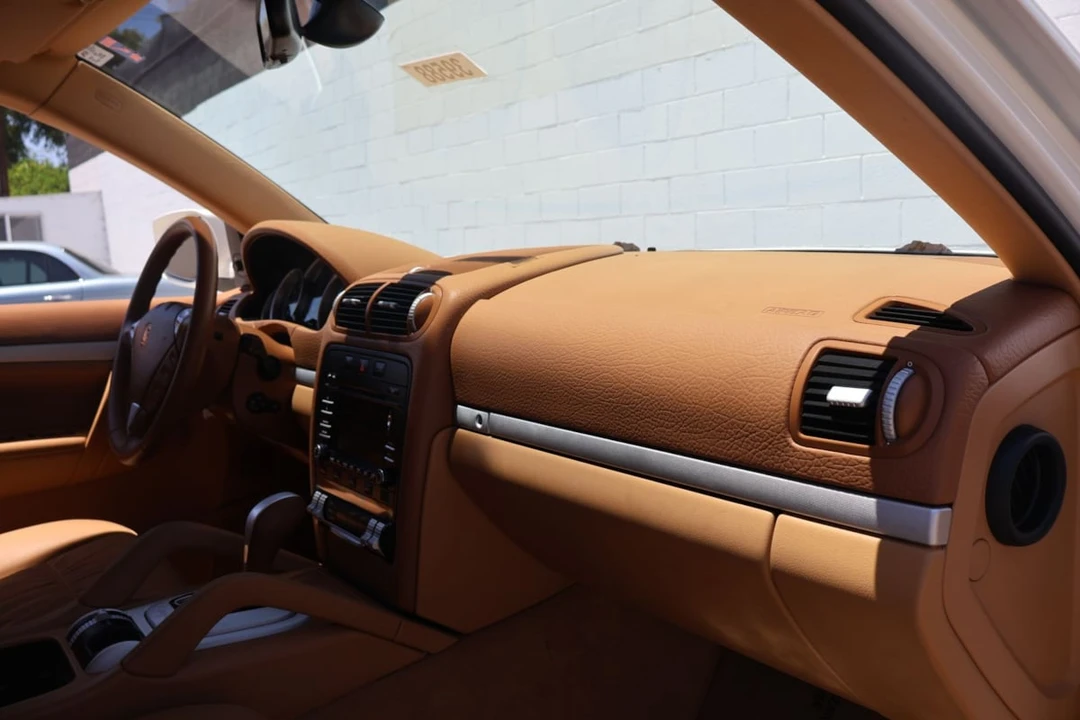 2009 Porsche 955/957 Cayenne S - Image 19 of 30