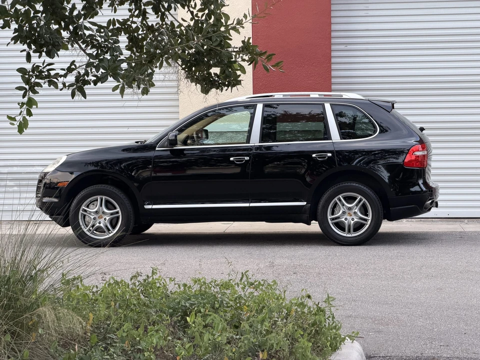 2009 Porsche 955/957 Cayenne S - Image 7 of 31