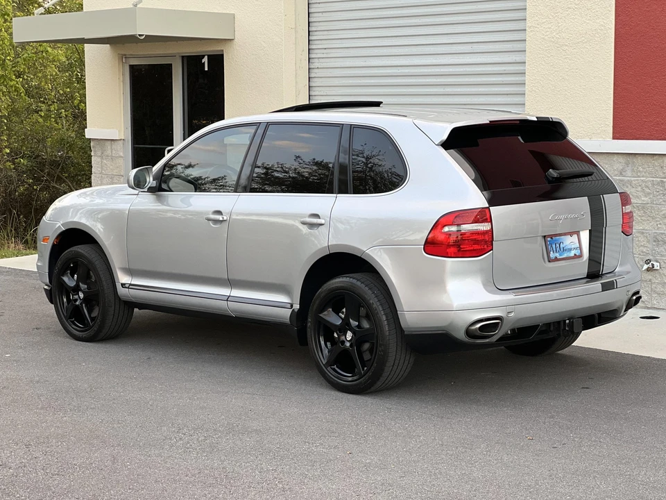 2009 Porsche 955/957 Cayenne S - Image 14 of 31