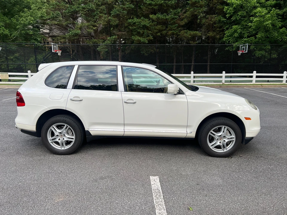 2009 Porsche 955/957 Cayenne S - Image 11 of 31