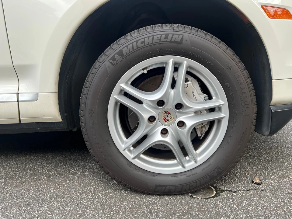2009 Porsche 955/957 Cayenne S - Image 22 of 31
