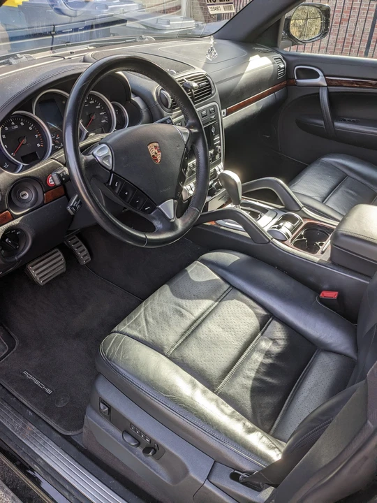 2009 Porsche 955/957 Cayenne S - Image 2 of 23