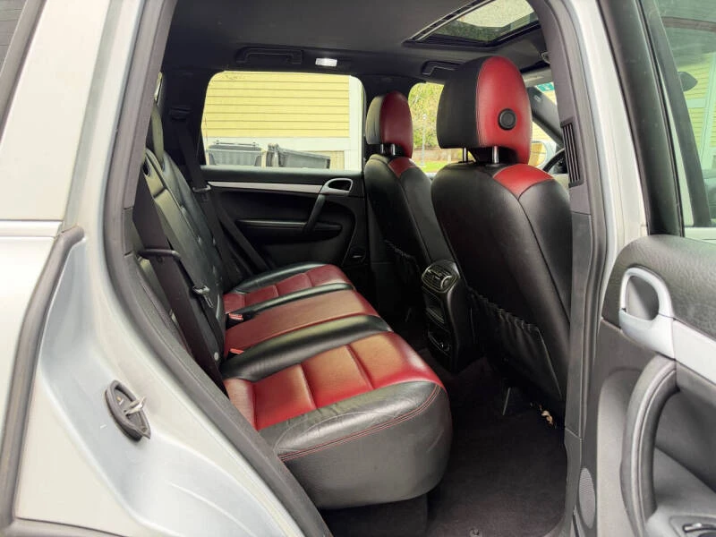 2009 Porsche 955/957 Cayenne S - Image 28 of 31