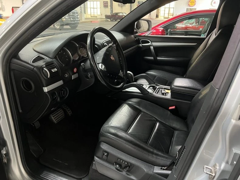 2009 Porsche 955/957 Cayenne S - Image 14 of 25