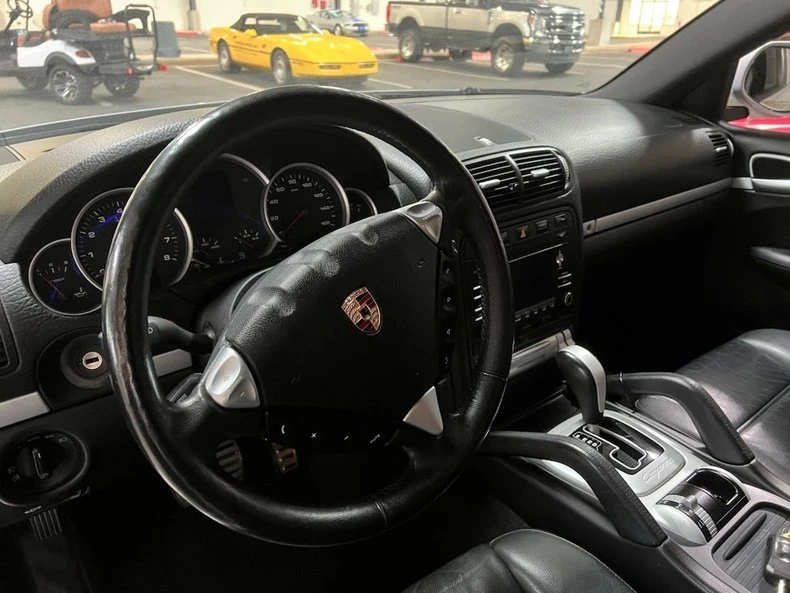 2009 Porsche 955/957 Cayenne S - Image 15 of 25