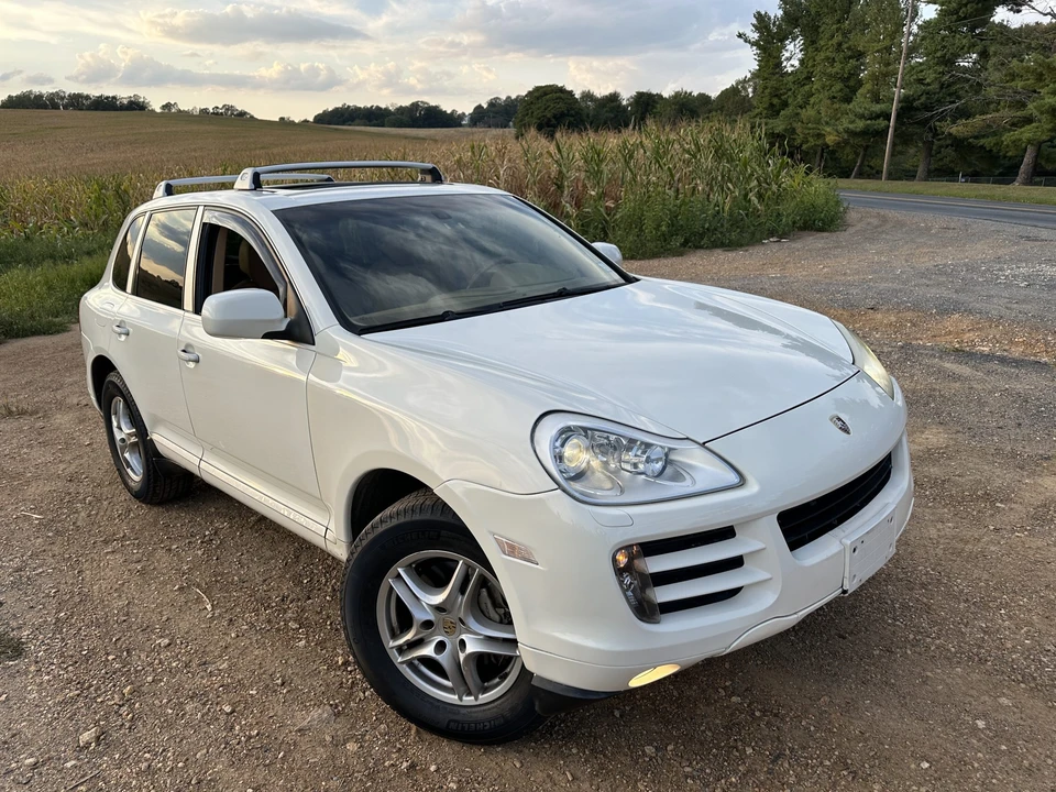2009 Porsche 955/957 Cayenne S - Image 17 of 31