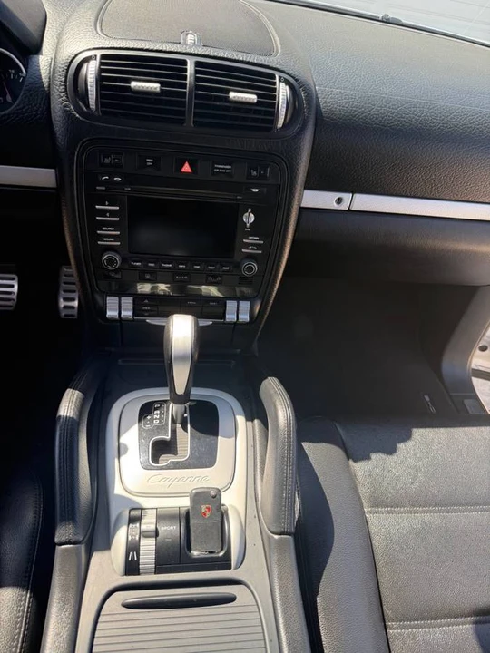 2009 Porsche 955/957 Cayenne S - Image 18 of 21