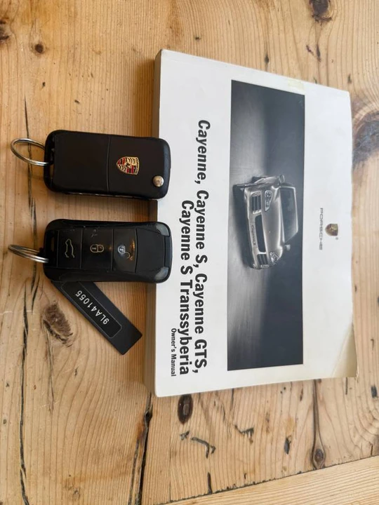2009 Porsche 955/957 Cayenne S - Image 11 of 21