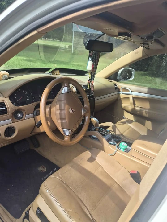 2009 Porsche 955/957 Cayenne - Image 10 of 12