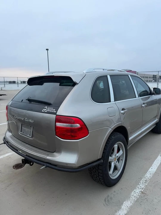 2009 Porsche 955/957 Cayenne Turbo - Image 3 of 11