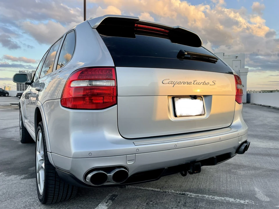 2009 Porsche 955/957 Cayenne Turbo - Image 9 of 31